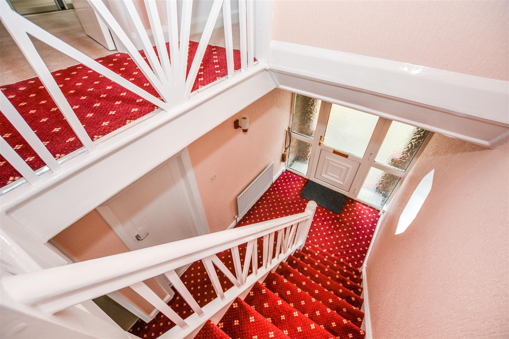 FIRST FLOOR LANDING